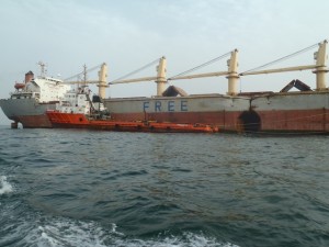 Five Oceans Salvage - ARABIAN SEA FOS alongside casualty